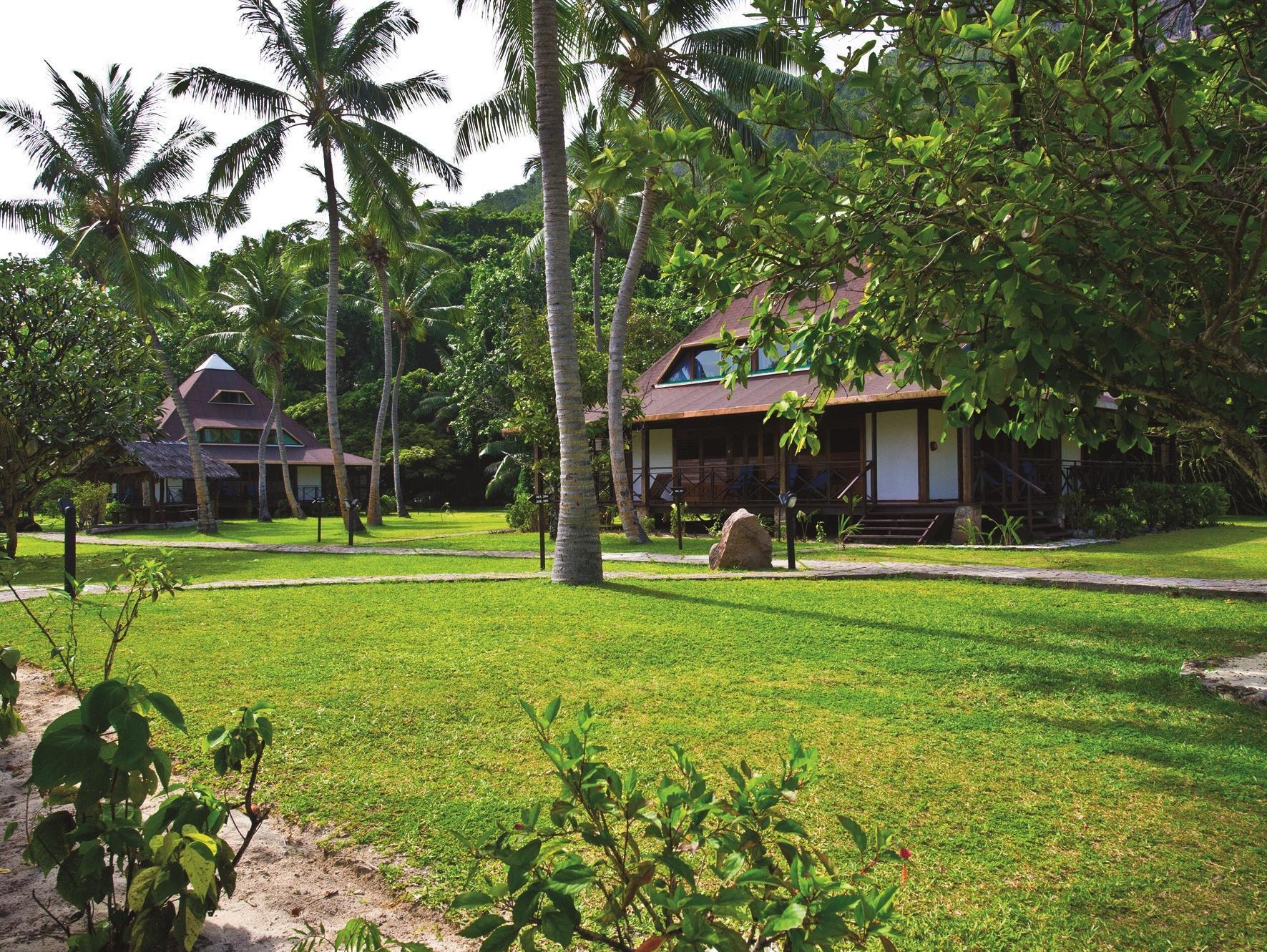 New Emerald Cove Hotel Baie Sainte Anne Zewnętrze zdjęcie