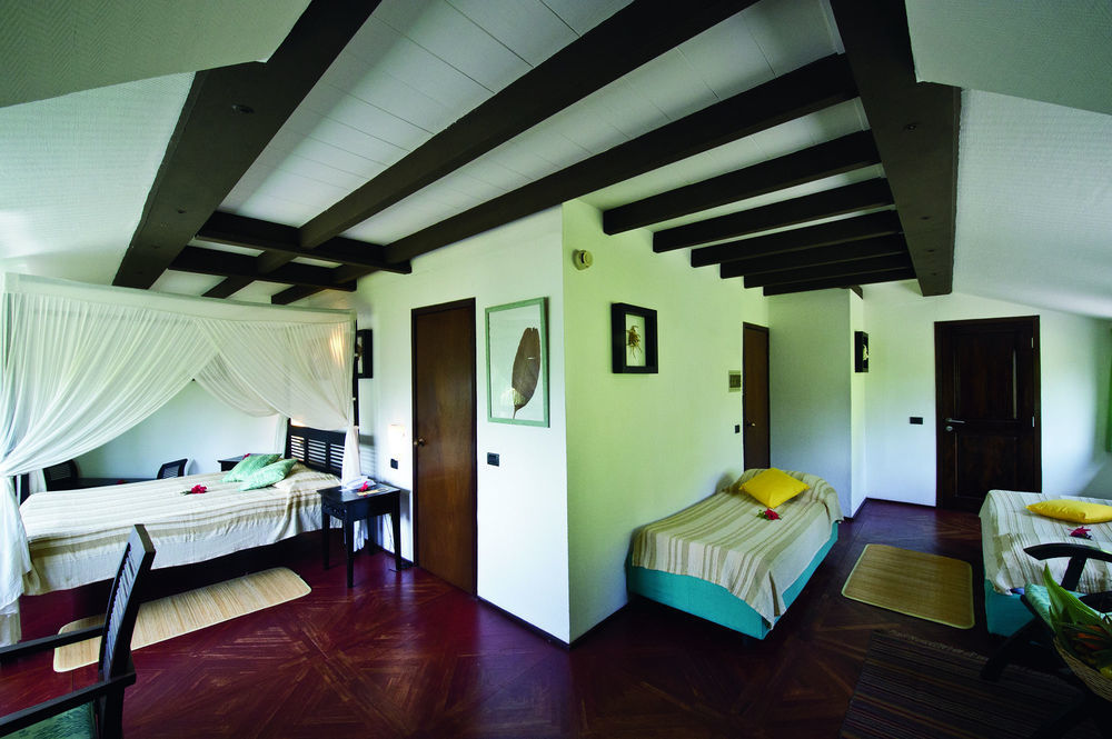 New Emerald Cove Hotel Baie Sainte Anne Zewnętrze zdjęcie