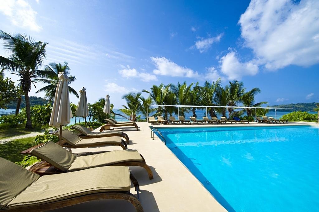 New Emerald Cove Hotel Baie Sainte Anne Zewnętrze zdjęcie