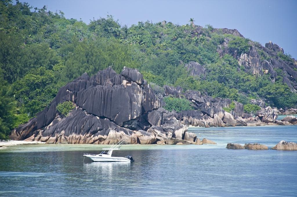 New Emerald Cove Hotel Baie Sainte Anne Zewnętrze zdjęcie